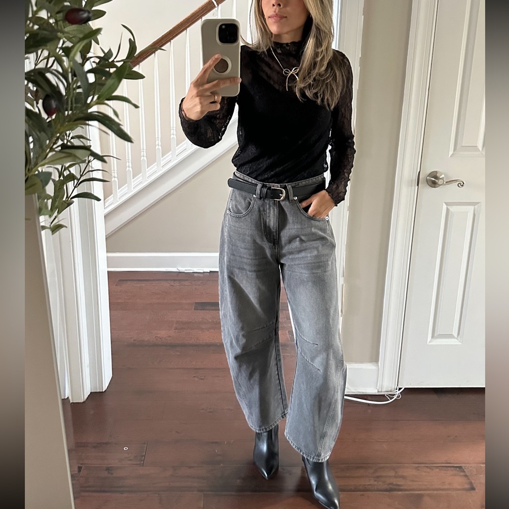 Women's Barrel Fit Gray Jeans